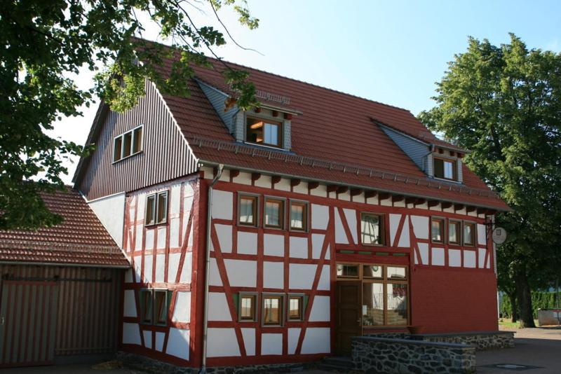 Deutsches Haus Hotel Restaurant Gastwirtschaft Biergarten Am Radweg Bermuthshain Exterior foto